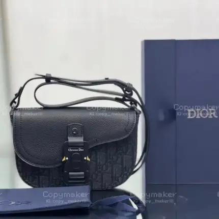 D1OR Oblique Mini Saddle  經典老花緹花 刺繡帆布拼荔枝紋牛皮 馬鞍包小包側背包