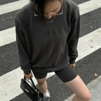 STONE ISLAND 24FW 石頭島 龍年系列限定款 後背神龍刺繡 長袖圓領衛衣大學T