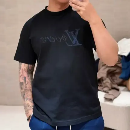 【現貨】1V 25SS 隱藏款 漸層渲染字母logo 短袖T恤