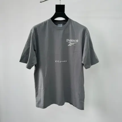 PALACE x REBOK 24SS 聯名 正面小ogo背後大印花 短袖T恤 灰色