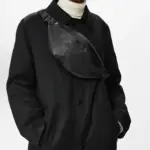 【預售】1V 22SS Discovery PM 經典老花壓紋暗紋 小牛皮 單肩包側背包腰包胸包