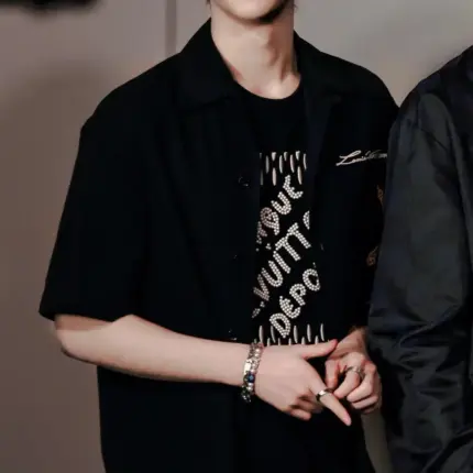 【現貨】【福利回饋】1V 24SS Nigo系列 字母串珠珍珠圖騰 刺繡印花 短袖 T恤 菲董