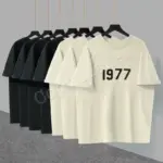 22SS FOG ESSENTIALS 1977 字母 短袖 T恤 2022 FEAR OF GOD
