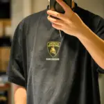 【現貨】BLC 25SS x Lamborghini 聯名 車標印花短袖T恤 黑色 Boxy版型