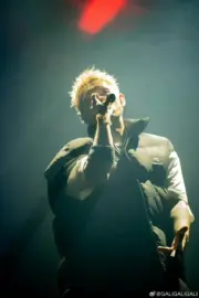 巴黎 BLC 22SS 素色簡約 雙鉤刺繡logo 3M新雪麗棉 羽絨棉背心馬甲