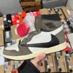 【預售】Travis Scott x Air Jordan 1 High OG TS SP 高筒 倒鉤 初代 AJ1