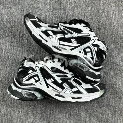 【預售】巴黎 BLC 7.0 Runner 時尚復古作舊 增高 老爹鞋 休閒鞋 黑白