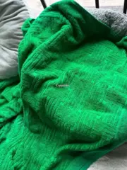 【現貨】BV家 經典提花紋路 重磅800g 超大浴巾披巾空調毯 綠色 100*160cm