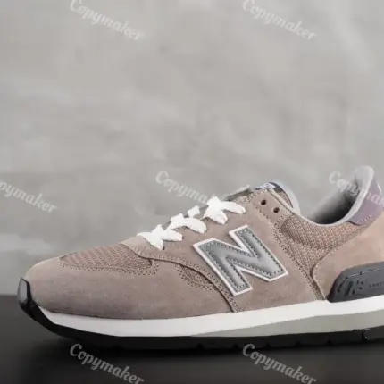 【預售】NB 990v1 x KITH 聯名 霧紫 莫蘭迪紫 潮流復古 慢跑鞋 休閒鞋 M990KT1