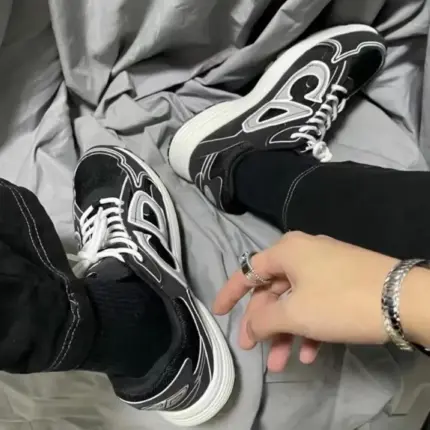 【預售】D1OR B30 CD 經典logo 簡約素色 休閒鞋板鞋運動鞋 黑白