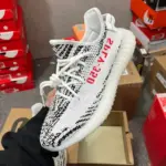 【預售】Yeezy Boost 350 V2 "Zebra" 黑白 斑馬 休閒鞋 運動鞋 CP9654-2020