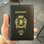 【現貨】巴黎 BLC 24SS Passport 無機票版本 護照套護照夾 牛皮 卡套皮夾證件套錢包