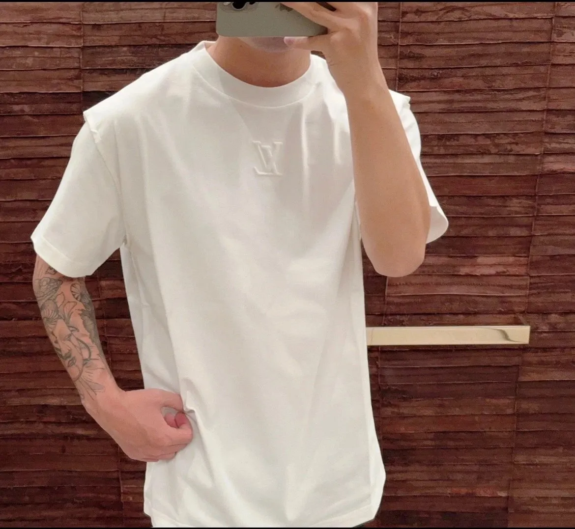 【現貨】【特價免運】1V 24SS Embossed T-Shirt 壓紋浮雕經典logo 重磅簡約素色 短袖 T恤