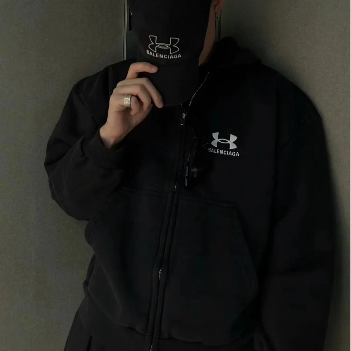 【預售】【福利回饋】巴黎 BLC x UA 聯名 24FW 秀款 刺繡logo 連帽外套夾克 安德瑪