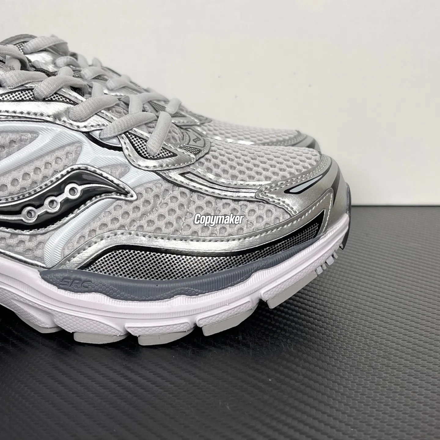【預售】Saucony Pro Grid Omni 9 OG 減震機能運動鞋休閒鞋 灰銀