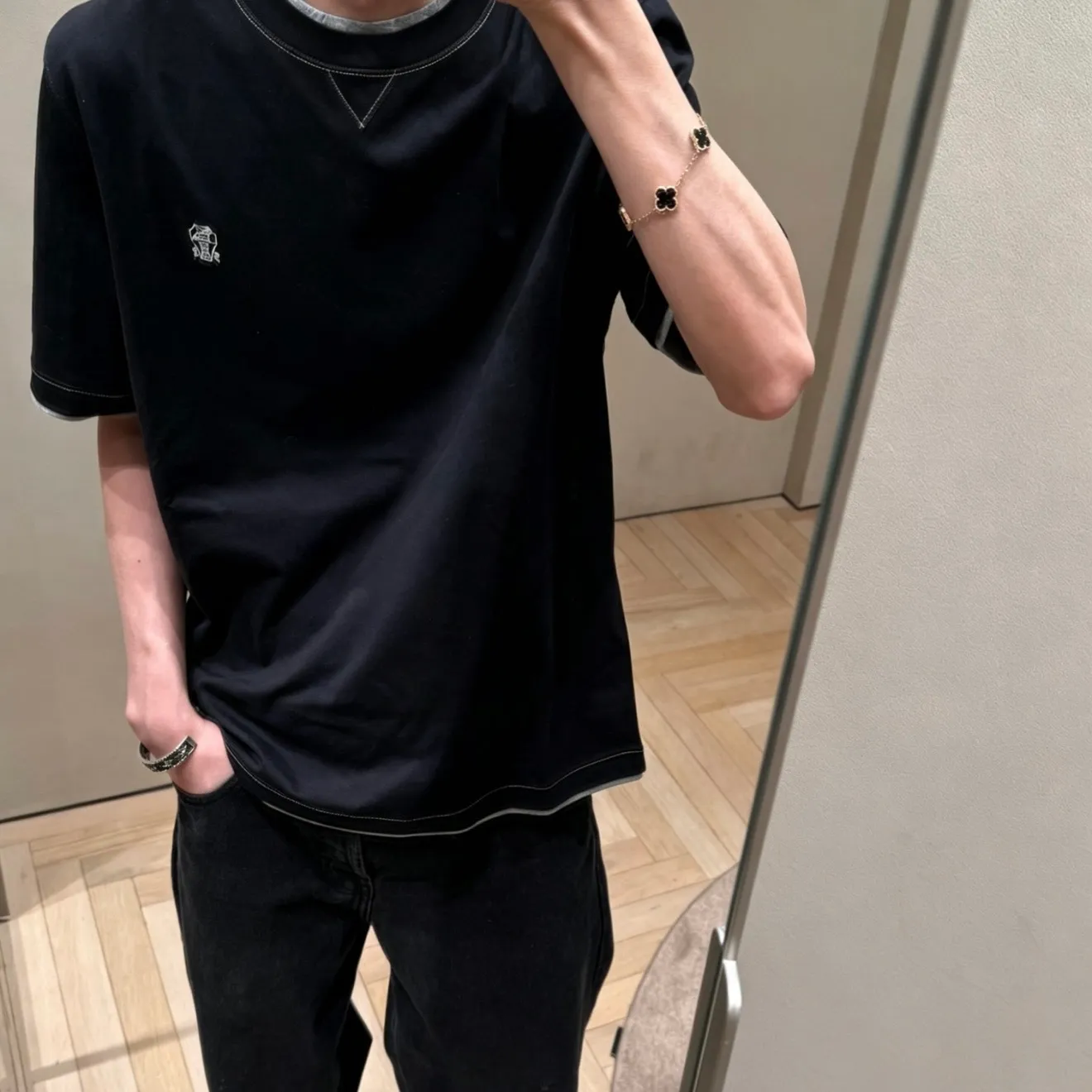 【預售】【過驗】Brunello Cucinelli Travelwear系列 徽章刺繡 雙層假兩件圓領短袖T恤 黑色