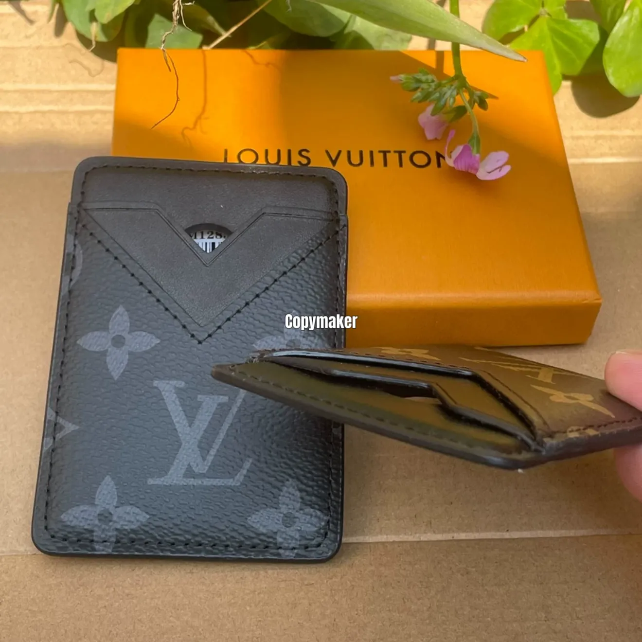 【618新品】1V Monogram 壓紋經典老花logo字母 磁吸 拼接牛皮 卡套卡夾卡包 三色