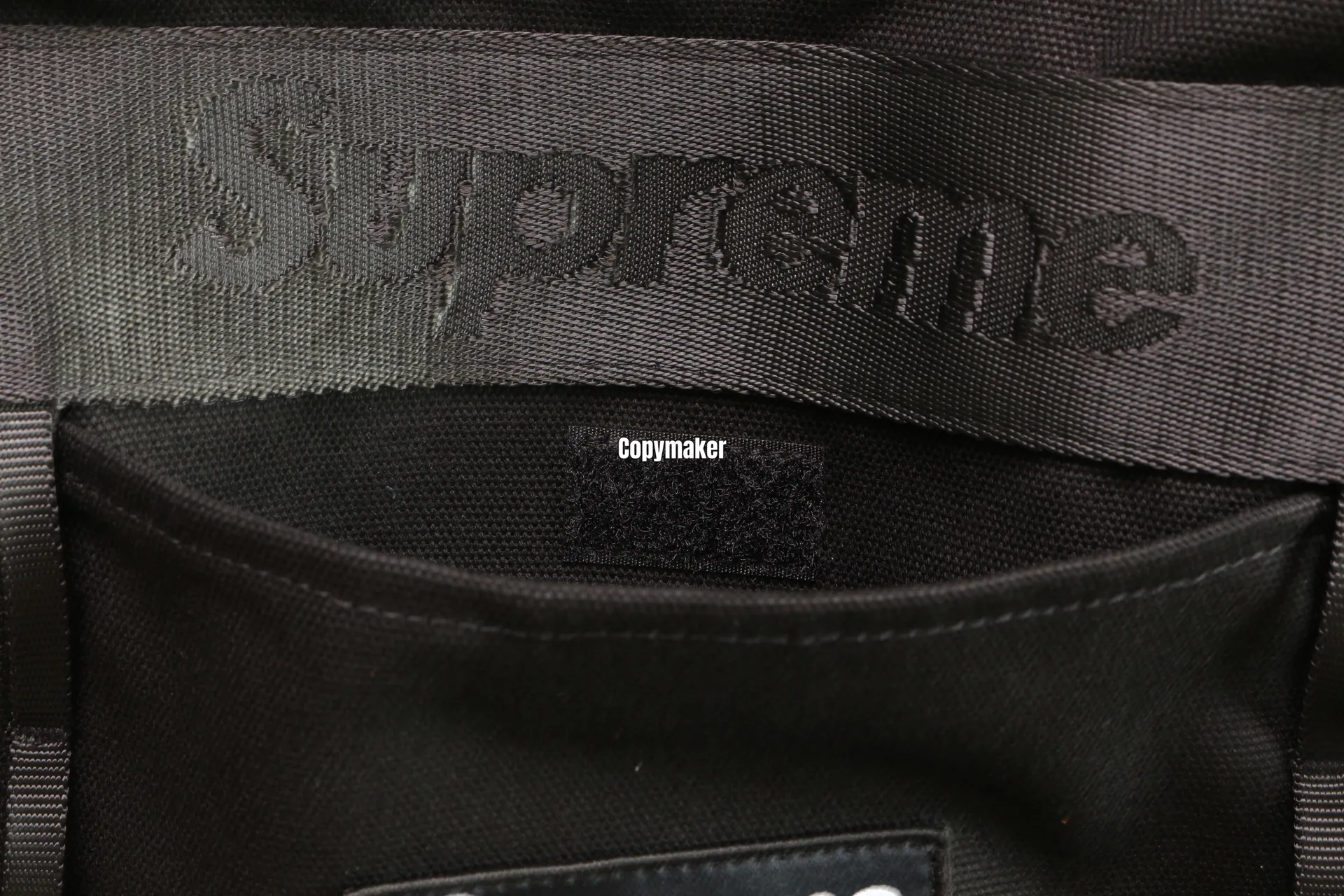 【現貨】【過驗】Sup 25SS Utility Bag Cordura  圓筒包水桶包斜背包肩背包腰包小包 黑色