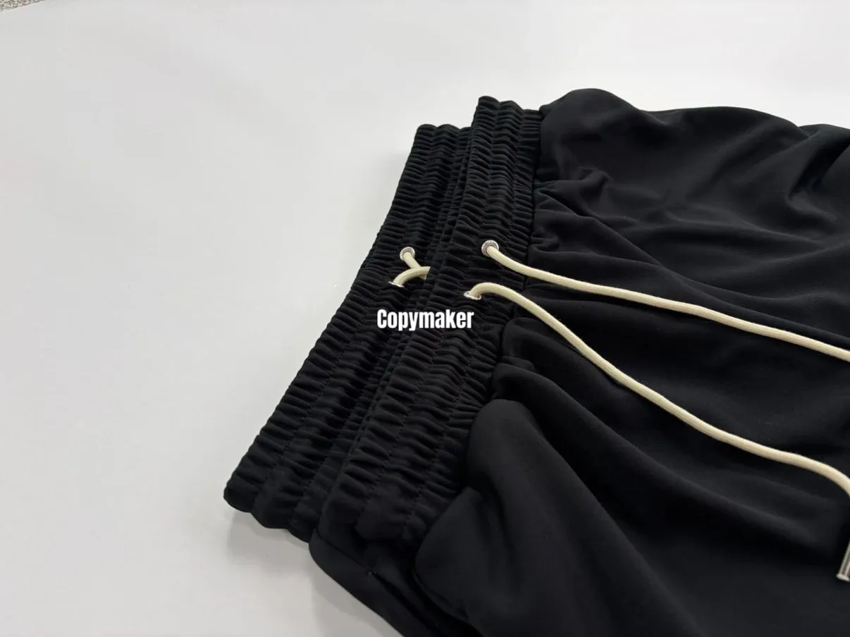 【618新品】【過驗】CELIN 26SS 小logo 簡約素色 透氣排汗 短褲休閒褲 黑色