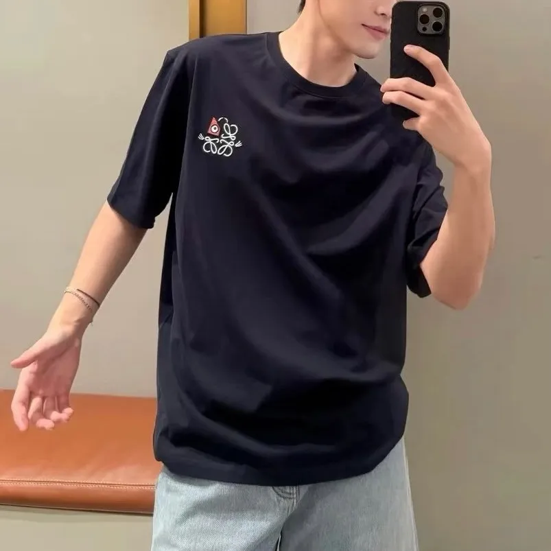 【預售】LOWE× Louis Wain 26SS 聯名款 SS26 春士系列 幾何刺繡貓咪 簡約 短袖T恤