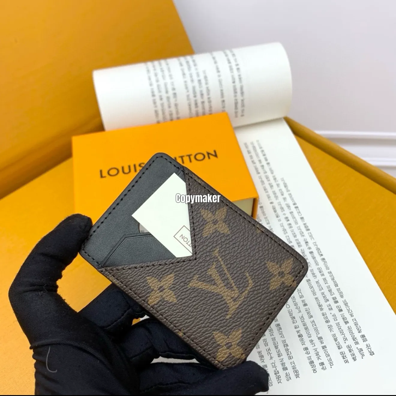 【618新品】1V Monogram 壓紋經典老花logo字母 磁吸 拼接牛皮 卡套卡夾卡包 三色