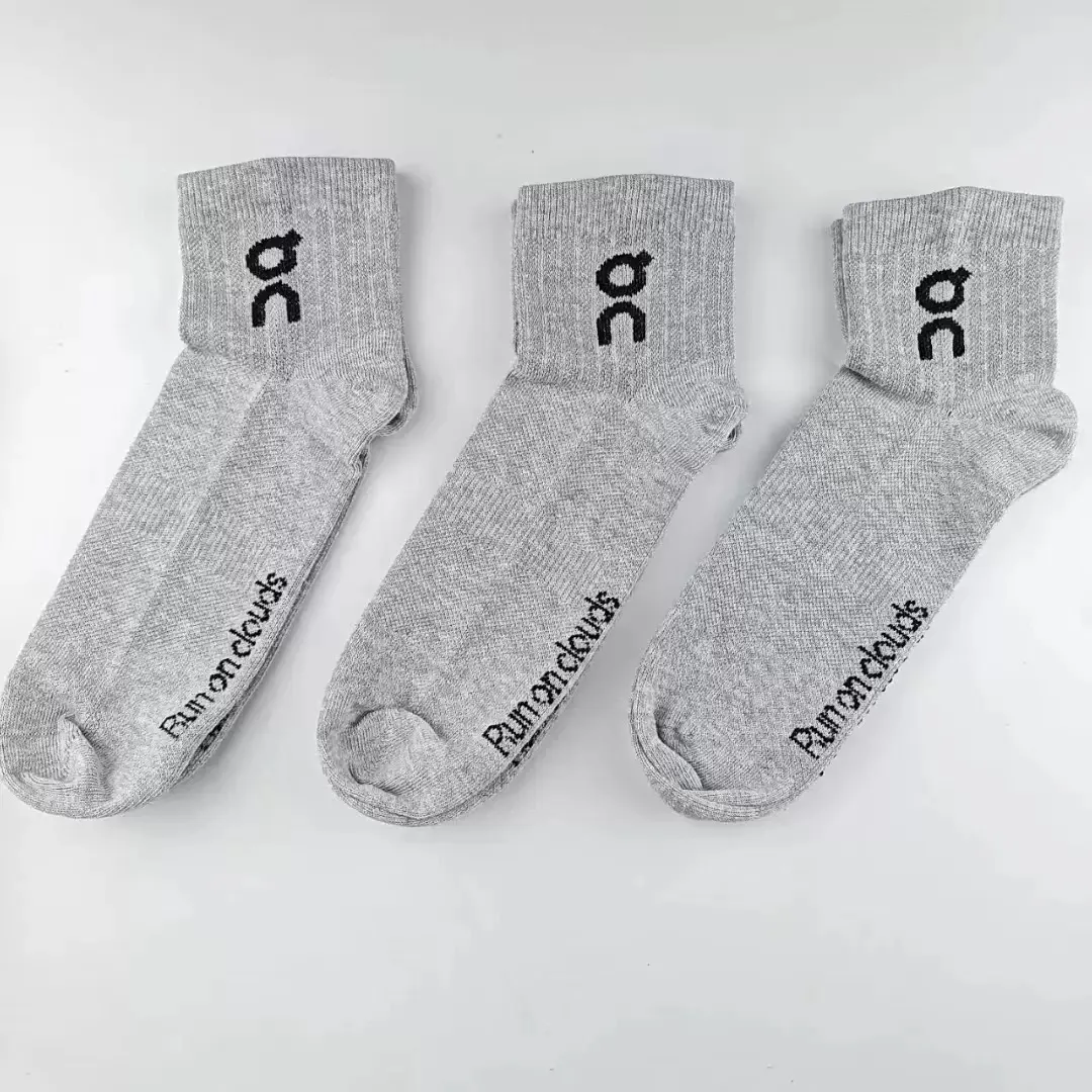 【預售】【一組三雙】On昂跑 Logo socks 簡約素色 短襪踝襪小腿襪棉襪襪子 三色