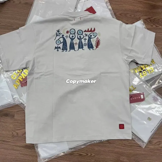 【預售】CLOT 25SS 月亮logo背面民族風印花 凝結集團 短袖T恤 淺灰色