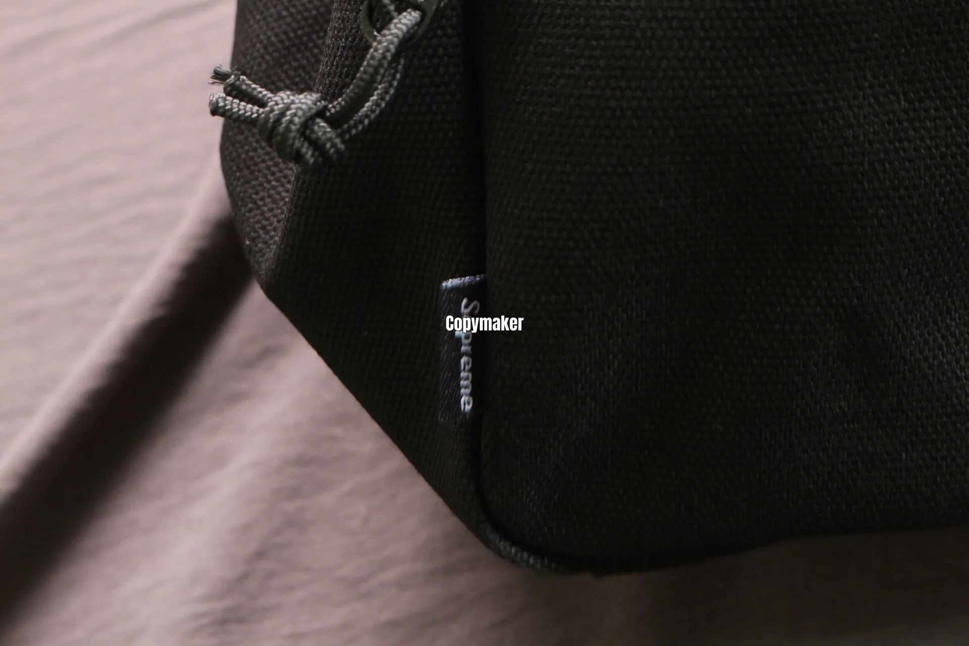 【現貨】【過驗】Sup 25SS Utility Bag Cordura  圓筒包水桶包斜背包肩背包腰包小包 黑色