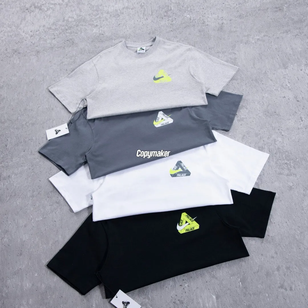【預售】PALACE x NK 26SS 聯名 鉤子三角形重疊印花 後背大印花 短袖T恤 四色