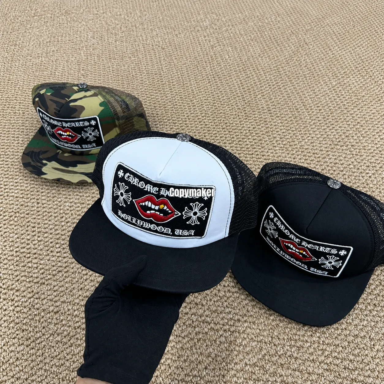 【618新品】Chrome Hearts 26SS 梵文字母紅唇刺繡 CH 克羅心 卡車帽鴨舌帽棒球帽 二色