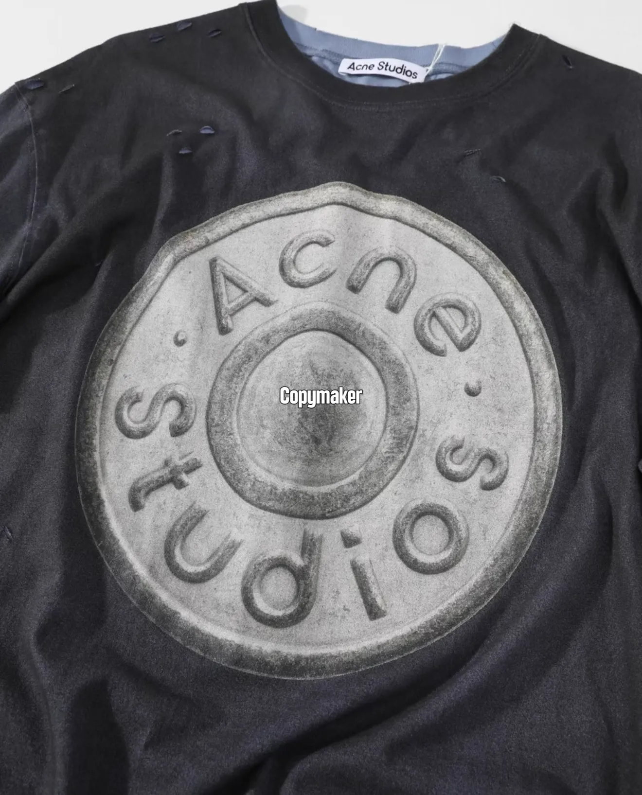 【618新品】【特價】Acne Studios 26SS 噴砂水洗做舊破壞拼色 徽章大logo 短袖T恤 黑灰