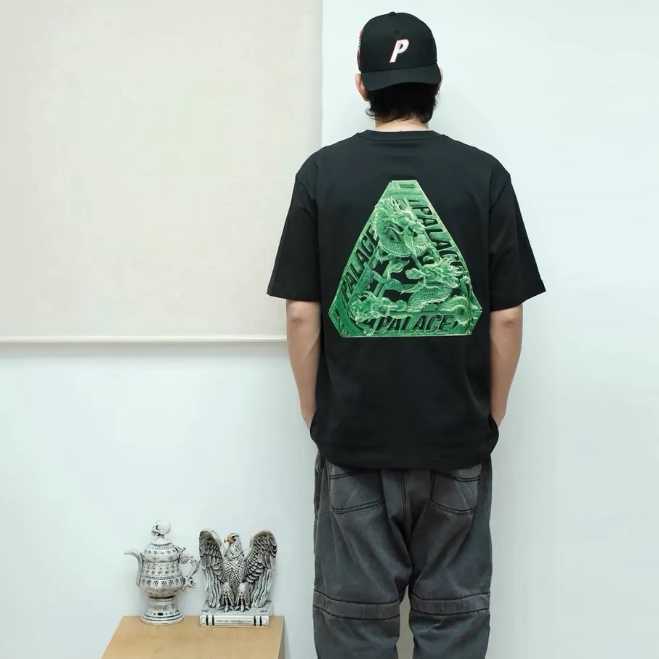 【預售】PALACE 26SS 南華足球俱樂部 香港限定 神龍後背大印花 短袖T恤 三色