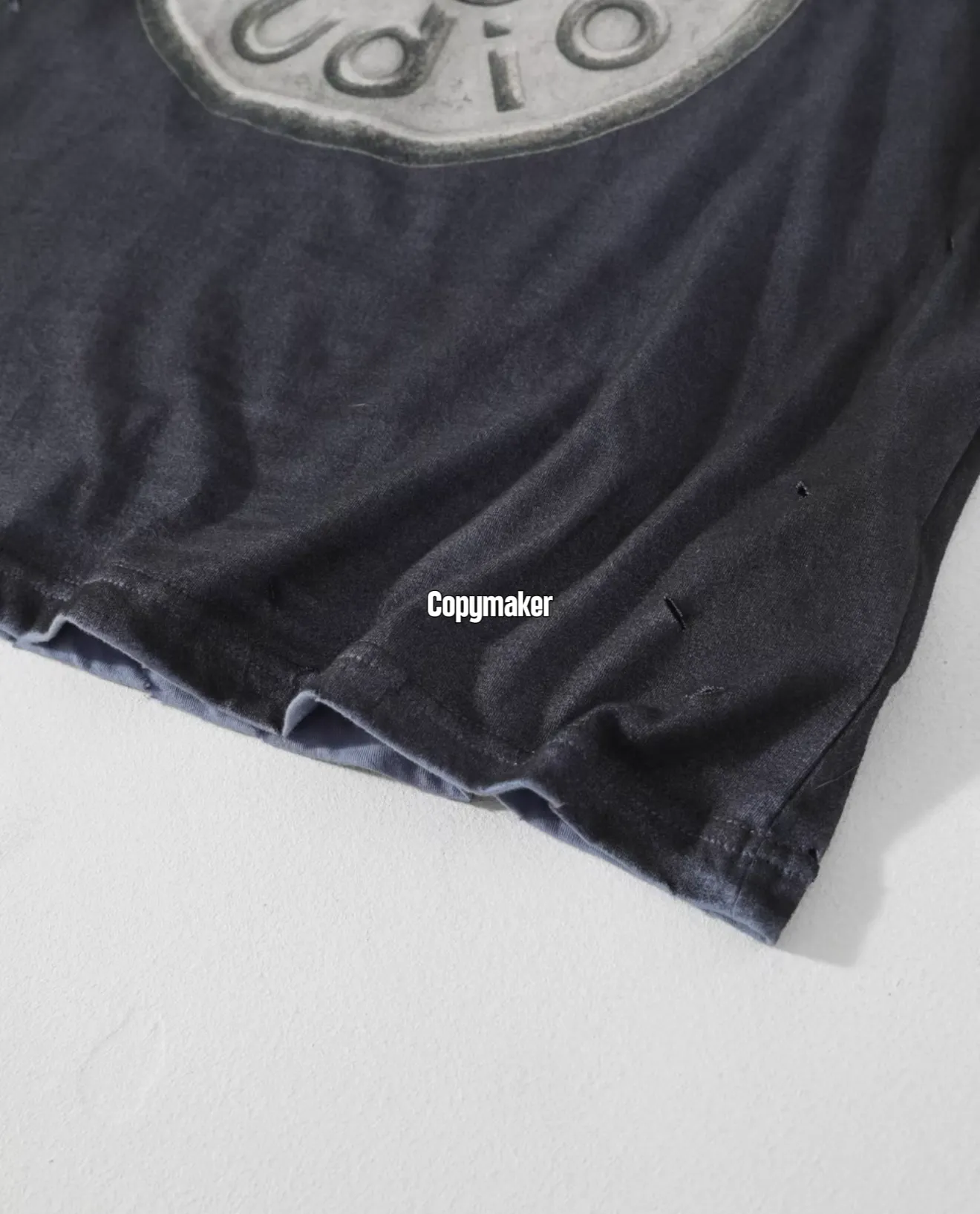 【618新品】【特價】Acne Studios 26SS 噴砂水洗做舊破壞拼色 徽章大logo 短袖T恤 黑灰
