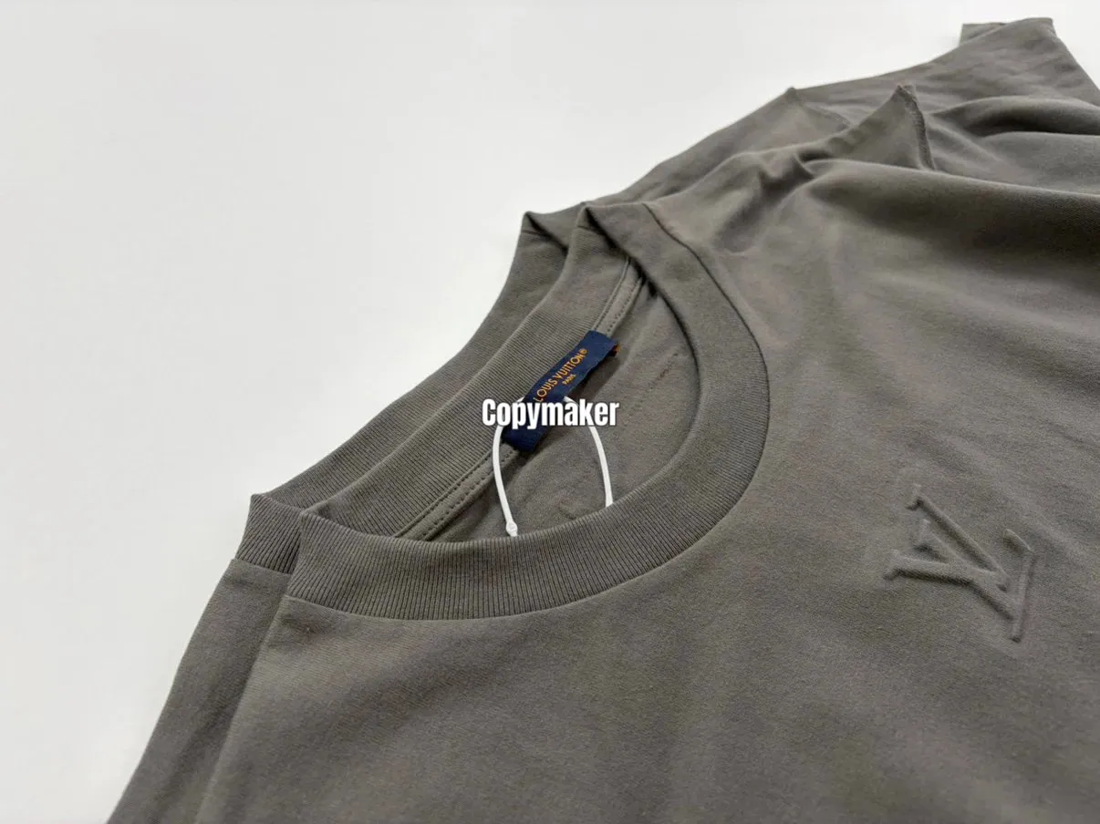 【618新品】【過驗】1V 26SS Embossed T-Shirt 壓紋浮雕經典logo 重磅簡約素色 短袖 T恤 三色
