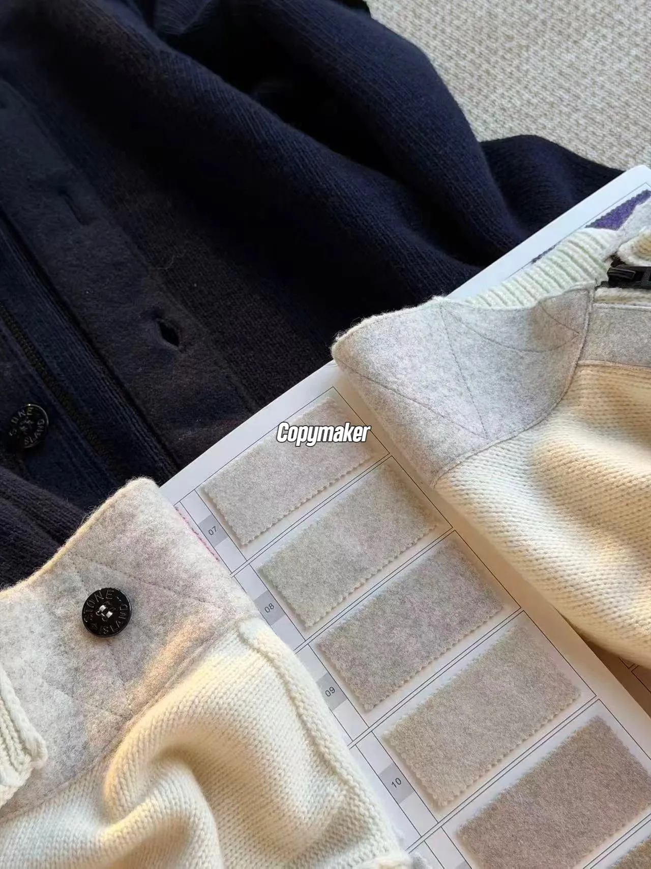 【現貨】STONE ISLAND 25FW 拼接羊毛 厚款毛衣夾克外套 石頭島 藏青/白色