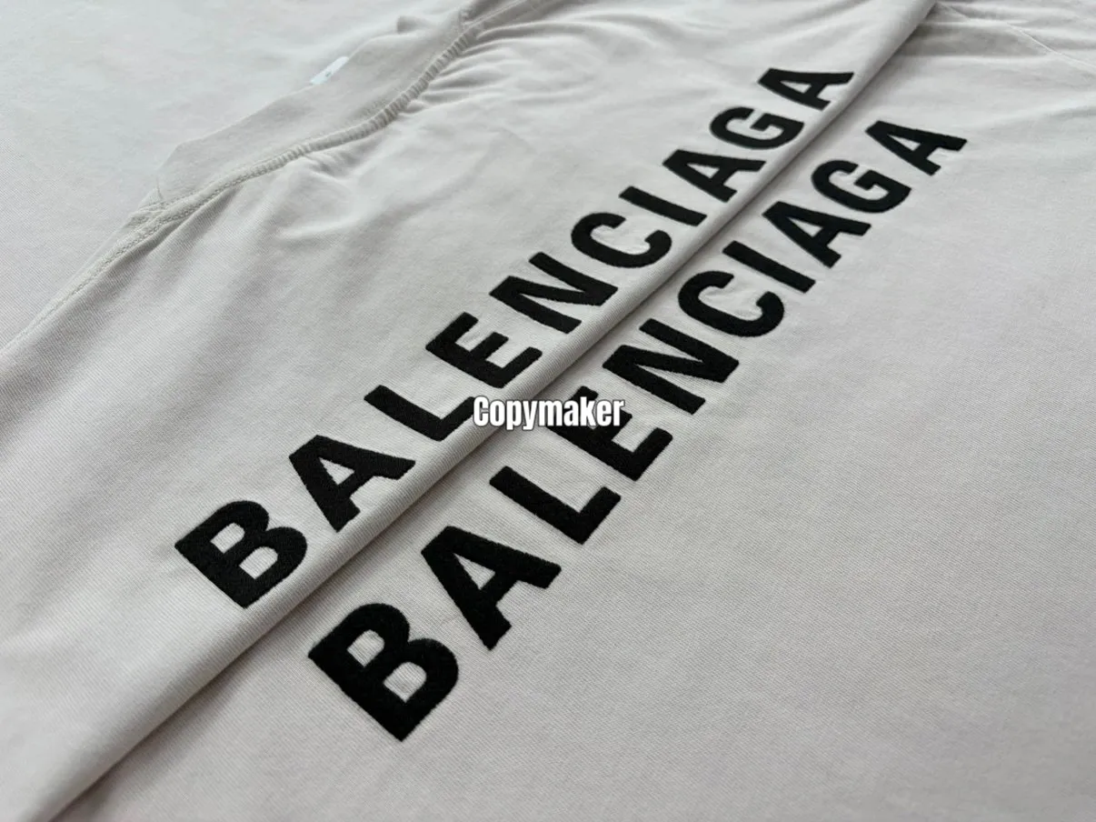 【618新品】【過驗】巴黎 BLC 26SS 胸口刺繡小logo 背後大logo 短袖T恤 黑色/米白