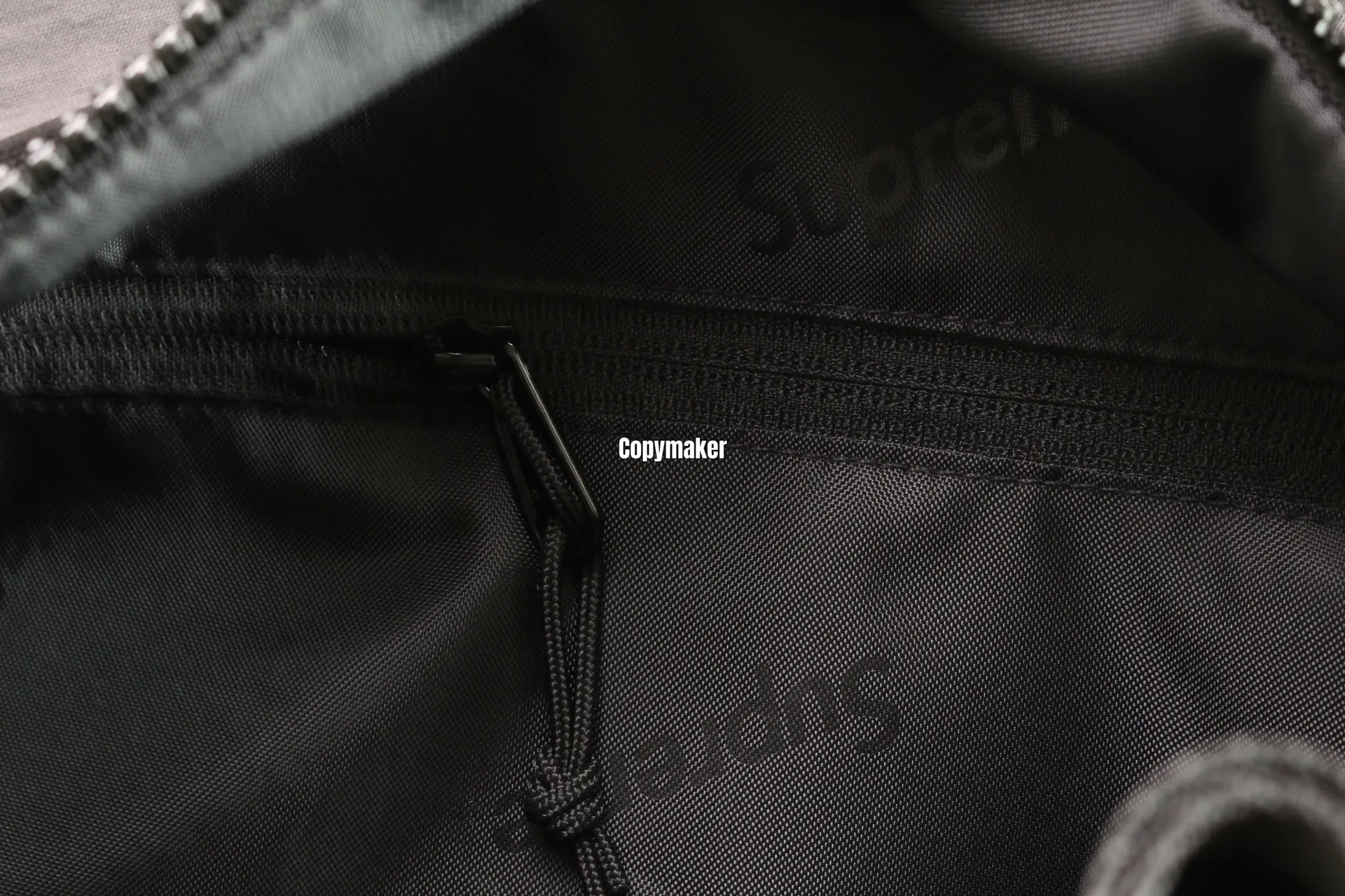 【現貨】【過驗】Sup 25SS Utility Bag Cordura  圓筒包水桶包斜背包肩背包腰包小包 黑色
