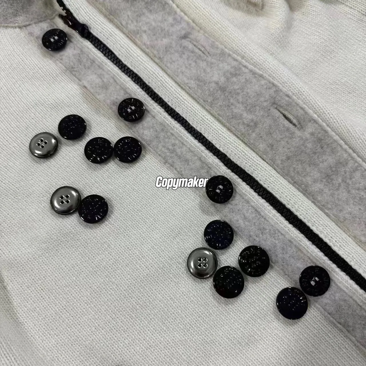 【現貨】STONE ISLAND 25FW 拼接羊毛 厚款毛衣夾克外套 石頭島 藏青/白色