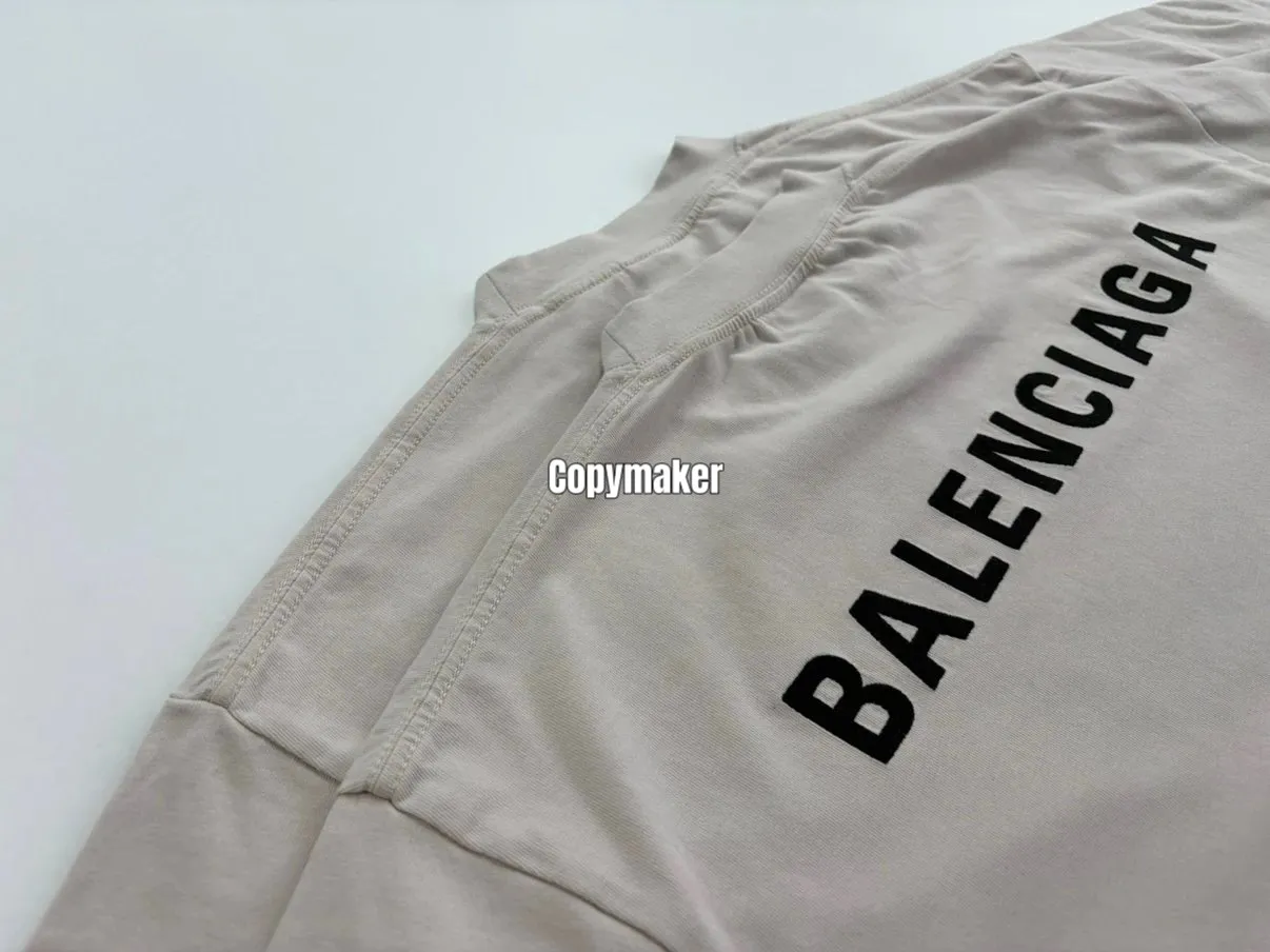 【618新品】【過驗】巴黎 BLC 26SS 胸口刺繡小logo 背後大logo 短袖T恤 黑色/米白