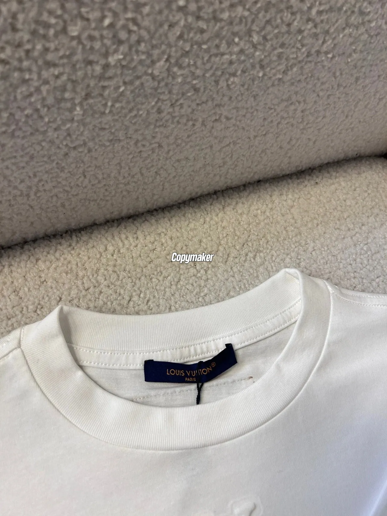 【現貨】【特價免運】1V 24SS Embossed T-Shirt 壓紋浮雕經典logo 重磅簡約素色 短袖 T恤