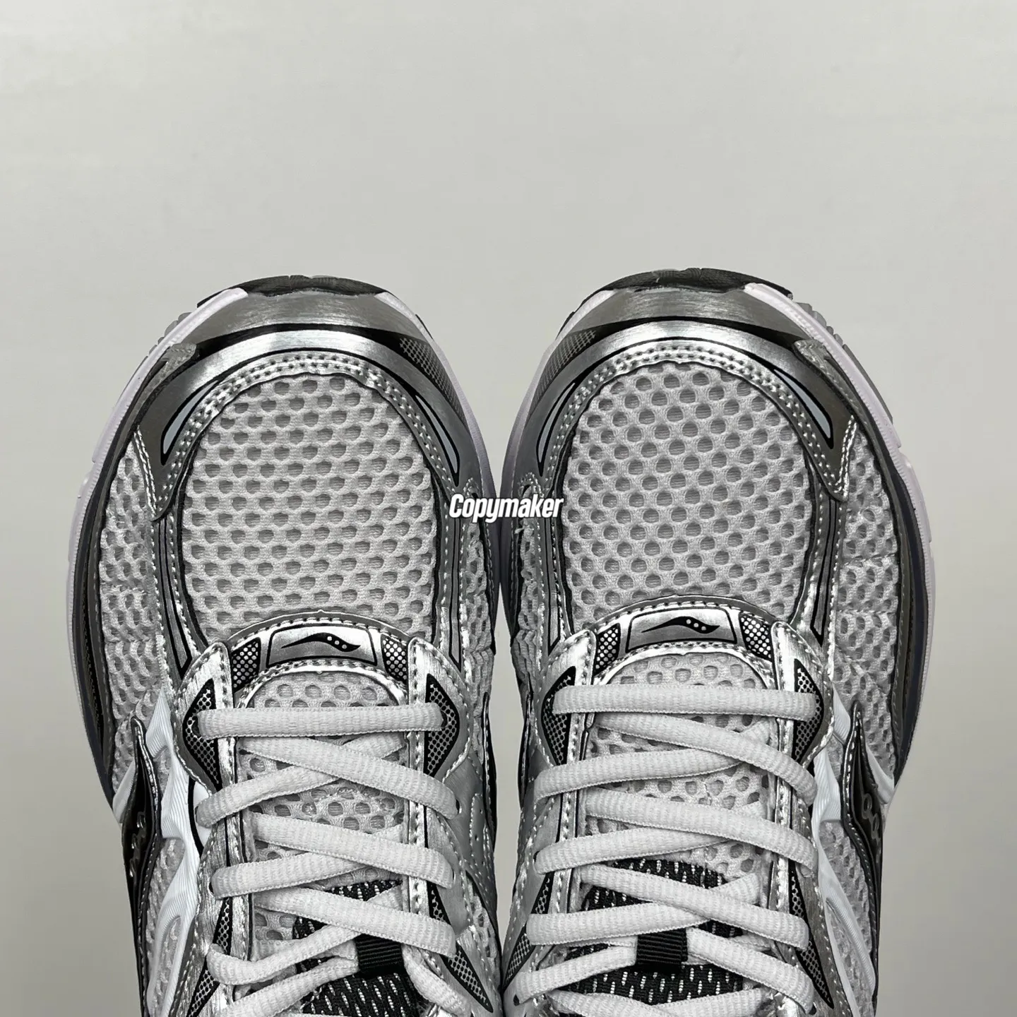 【預售】Saucony Pro Grid Omni 9 OG 減震機能運動鞋休閒鞋 灰銀