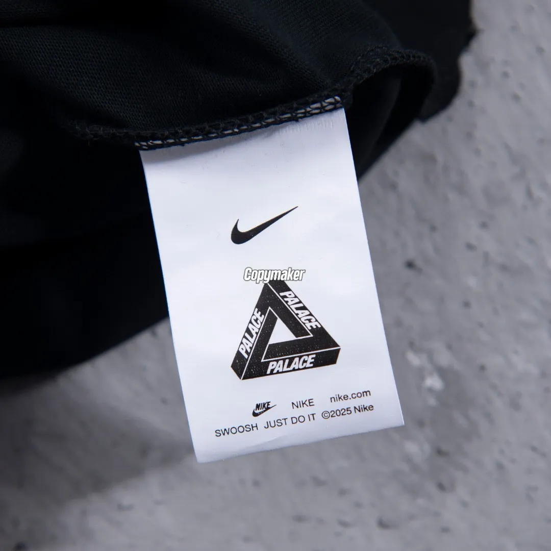【預售】PALACE x NK 26SS 聯名 鉤子三角形重疊印花 後背大印花 短袖T恤 四色