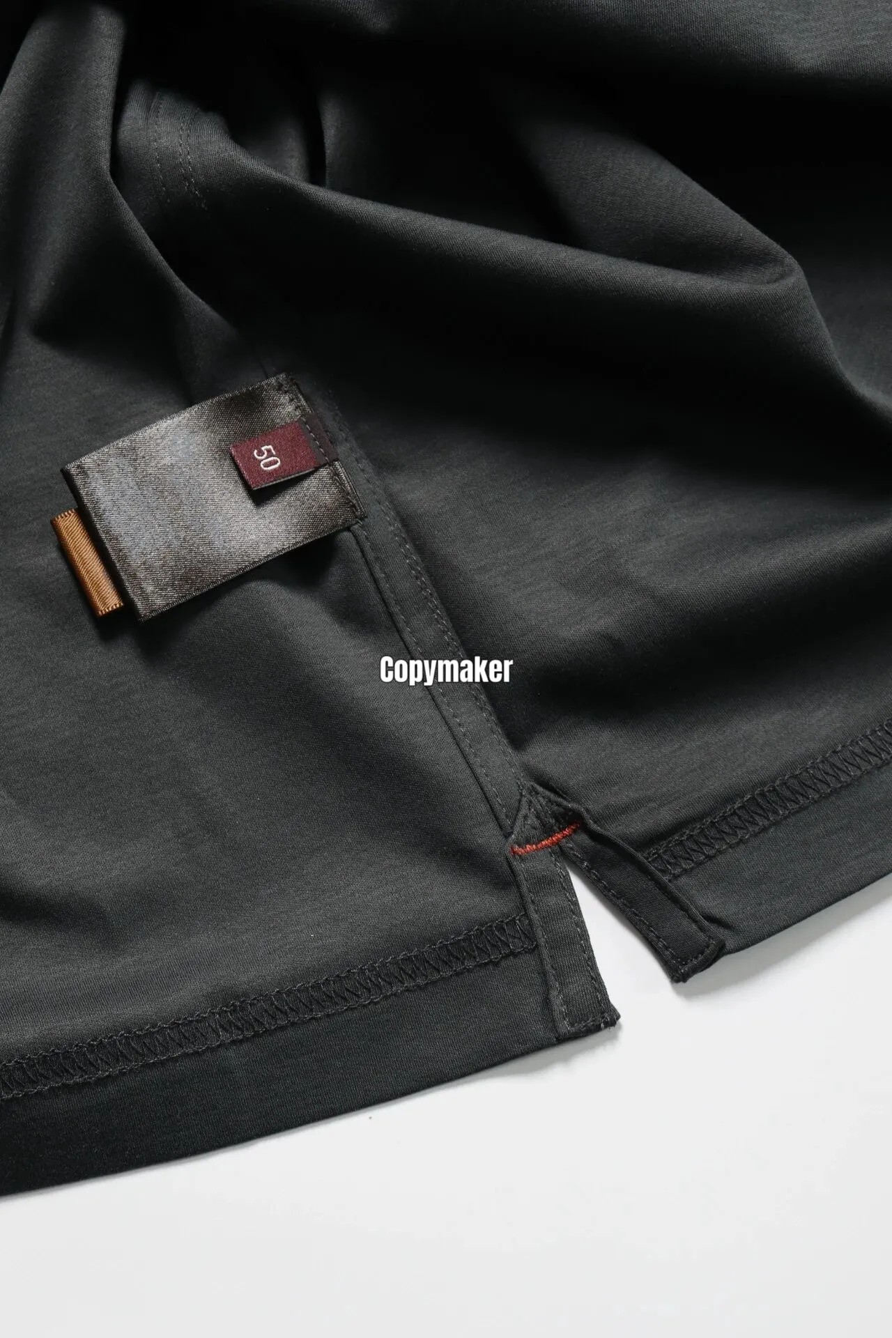 【預售】Loro Piana 後領刺繡 簡約素色 桑蠶絲涼感 短袖T恤 四色 高端品牌