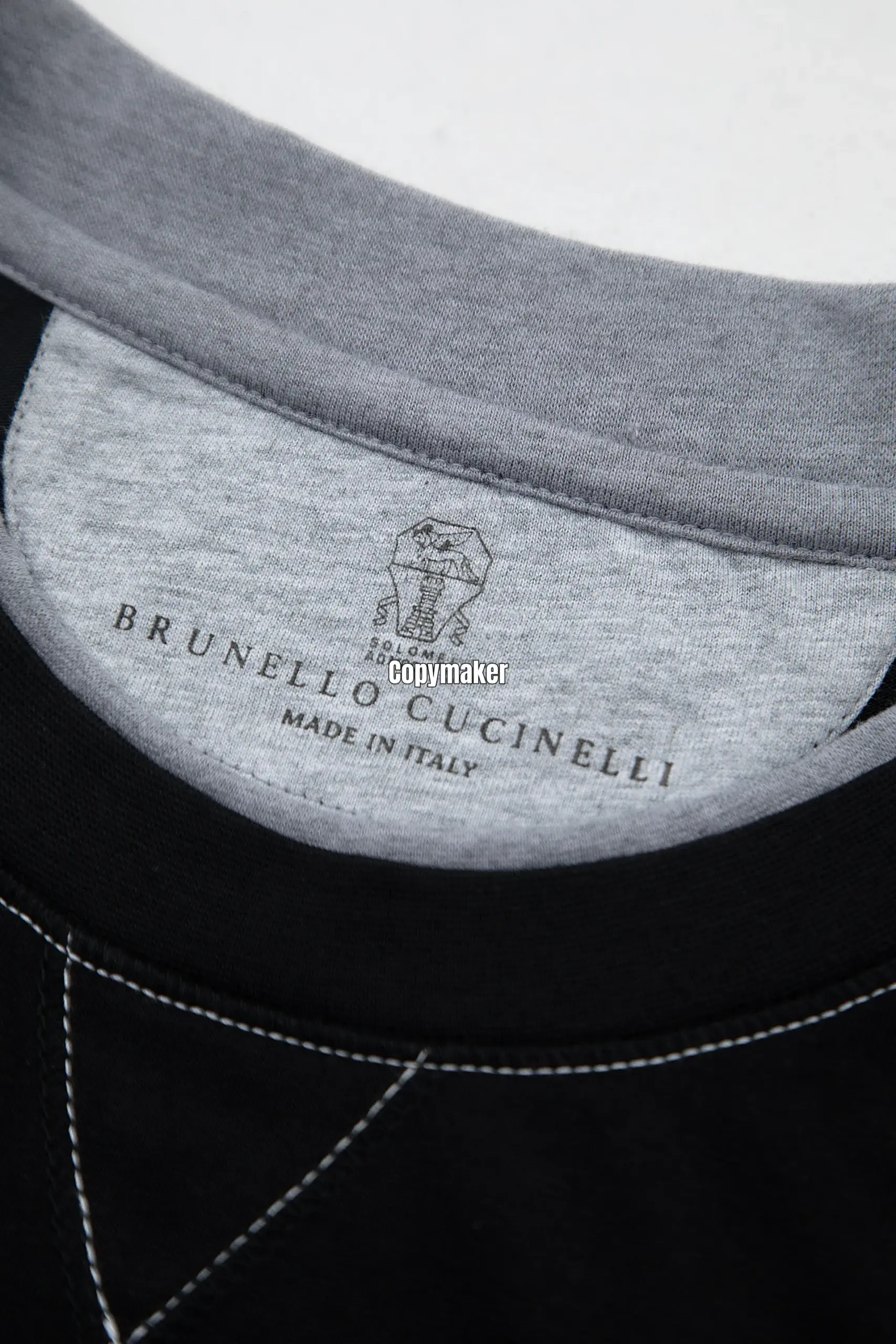 【預售】【過驗】Brunello Cucinelli Travelwear系列 徽章刺繡 雙層假兩件圓領短袖T恤 黑色