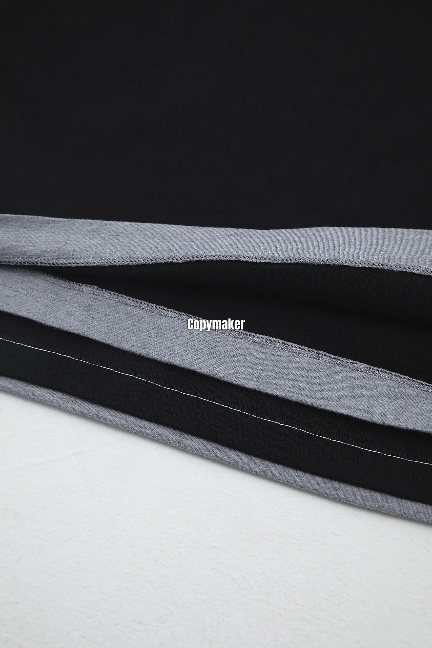 【預售】【過驗】Brunello Cucinelli Travelwear系列 徽章刺繡 雙層假兩件圓領短袖T恤 黑色