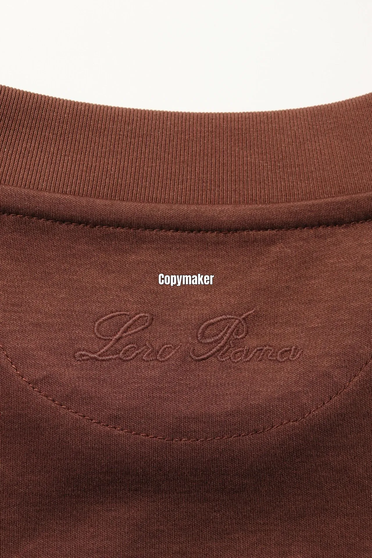 【預售】Loro Piana 後領刺繡 簡約素色 桑蠶絲涼感 短袖T恤 四色 高端品牌