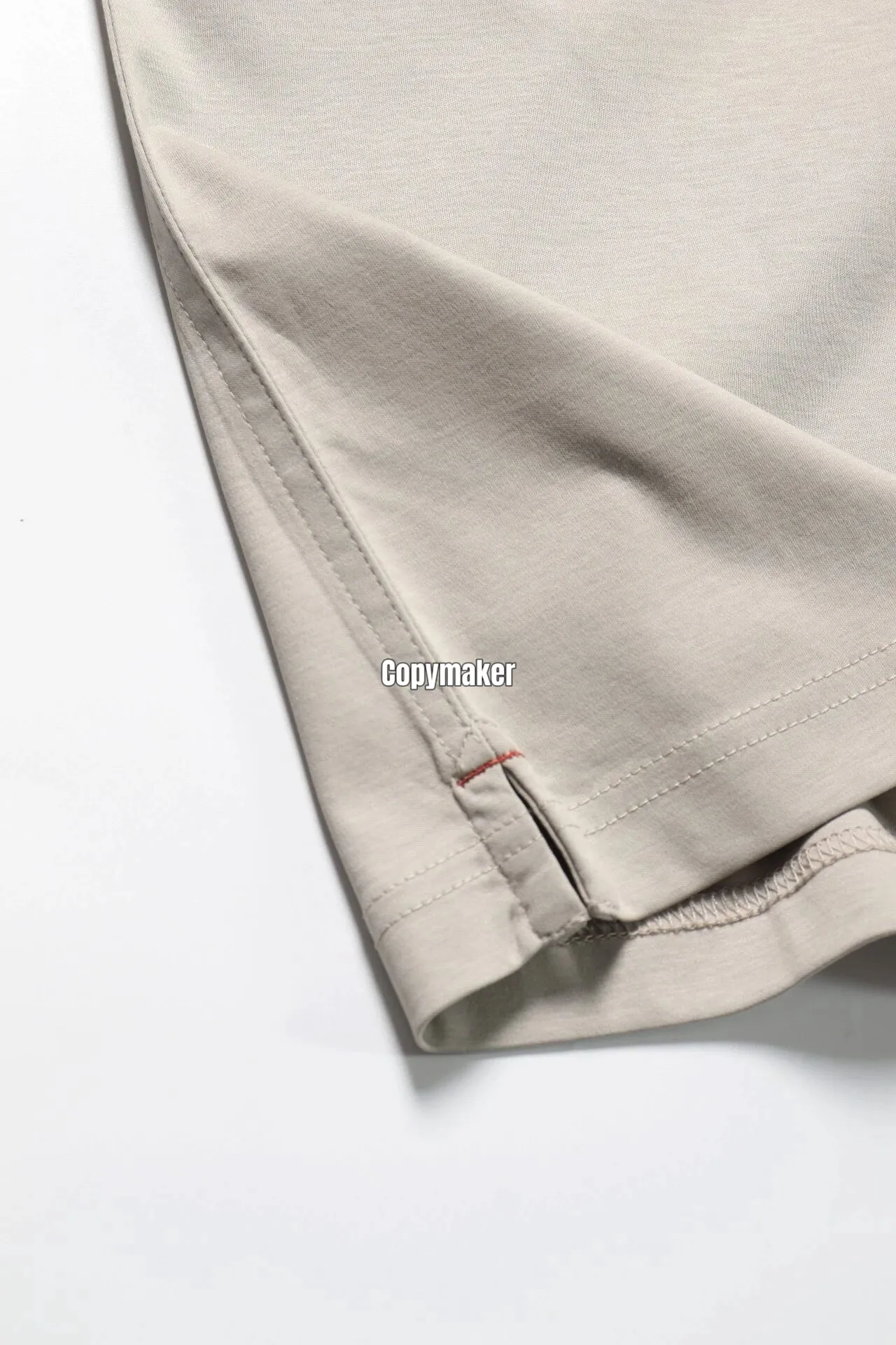 【預售】Loro Piana 後領刺繡 簡約素色 桑蠶絲涼感 短袖T恤 四色 高端品牌