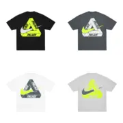 【預售】PALACE x NK 26SS 聯名 鉤子三角形重疊印花 後背大印花 短袖T恤 四色