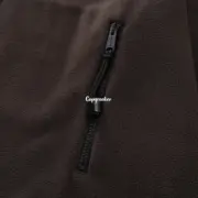 【預售】【雙11福利】M1U M1U 25SS 繆繆 字母Logo刺繡 搖粒絨 立領夾克外套 深棕：圖片 8