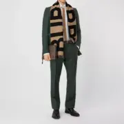 BR Logo Wool Jacquard Scarf 雙面字母 純羊絨 圍巾 披肩 卡其色：圖片 4